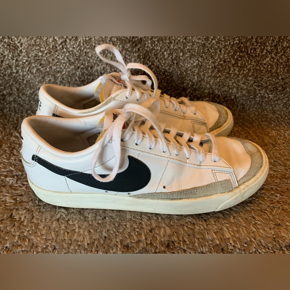 Low Top Nike Blazers 8.5
